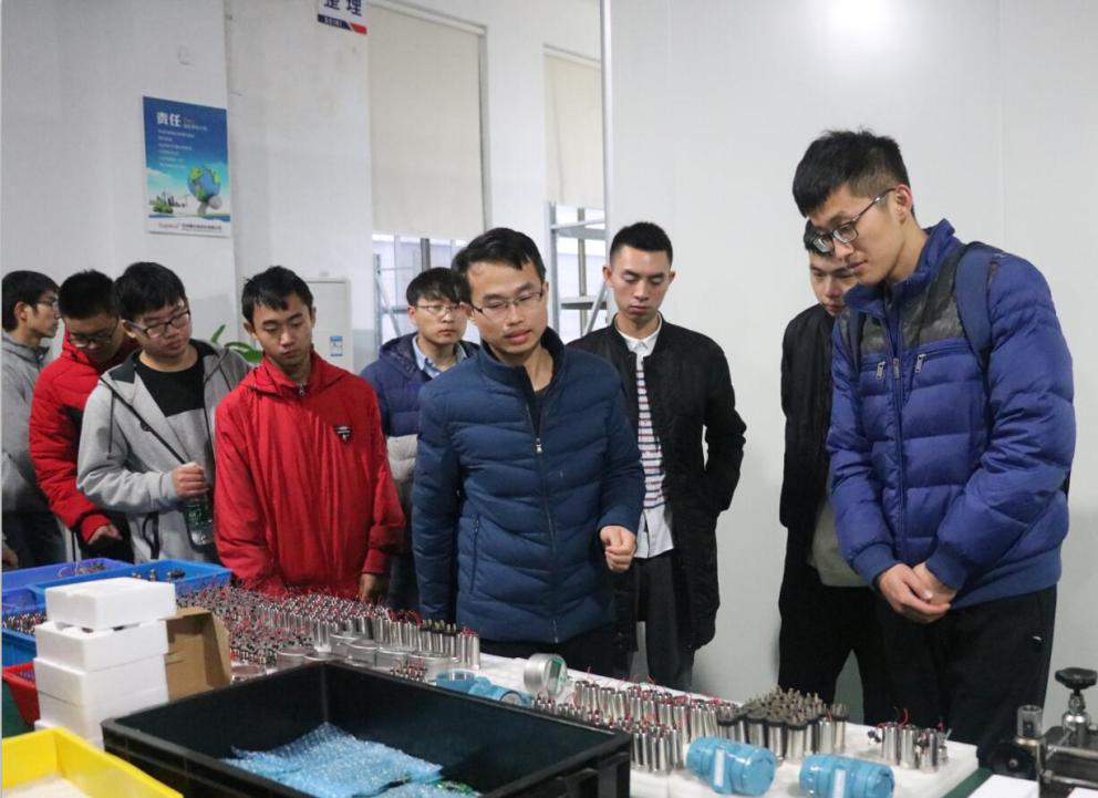 1513675497282160.png 1513675497282160.png